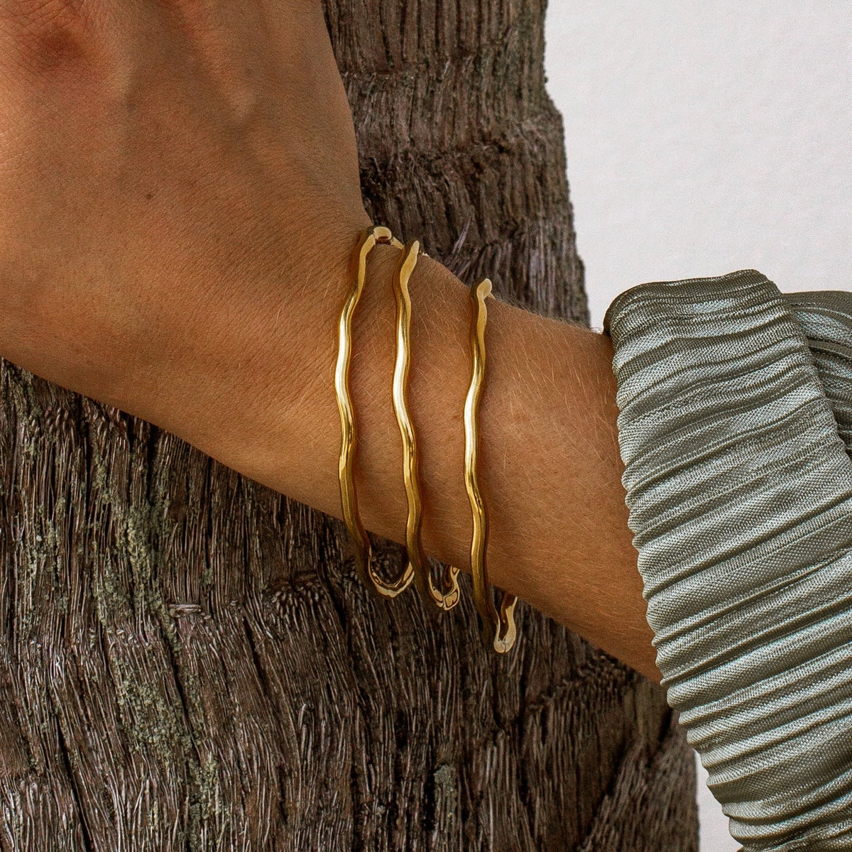 18k Gold Serenity Bangle ALCO