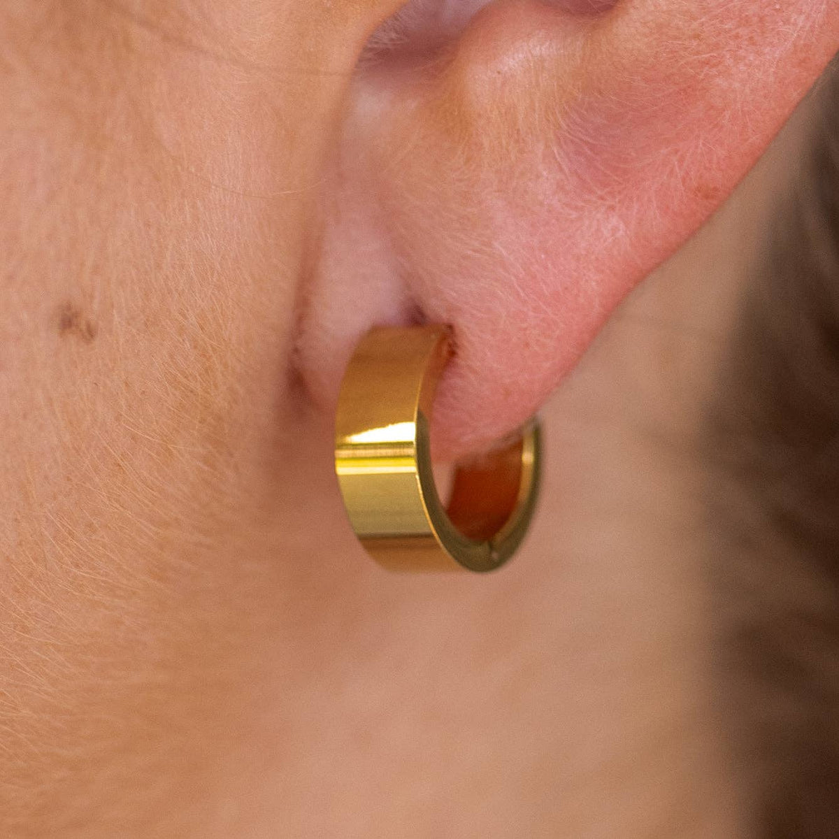 Sable Hoops: Gold