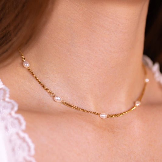 Spring of '73 Necklace: Gold