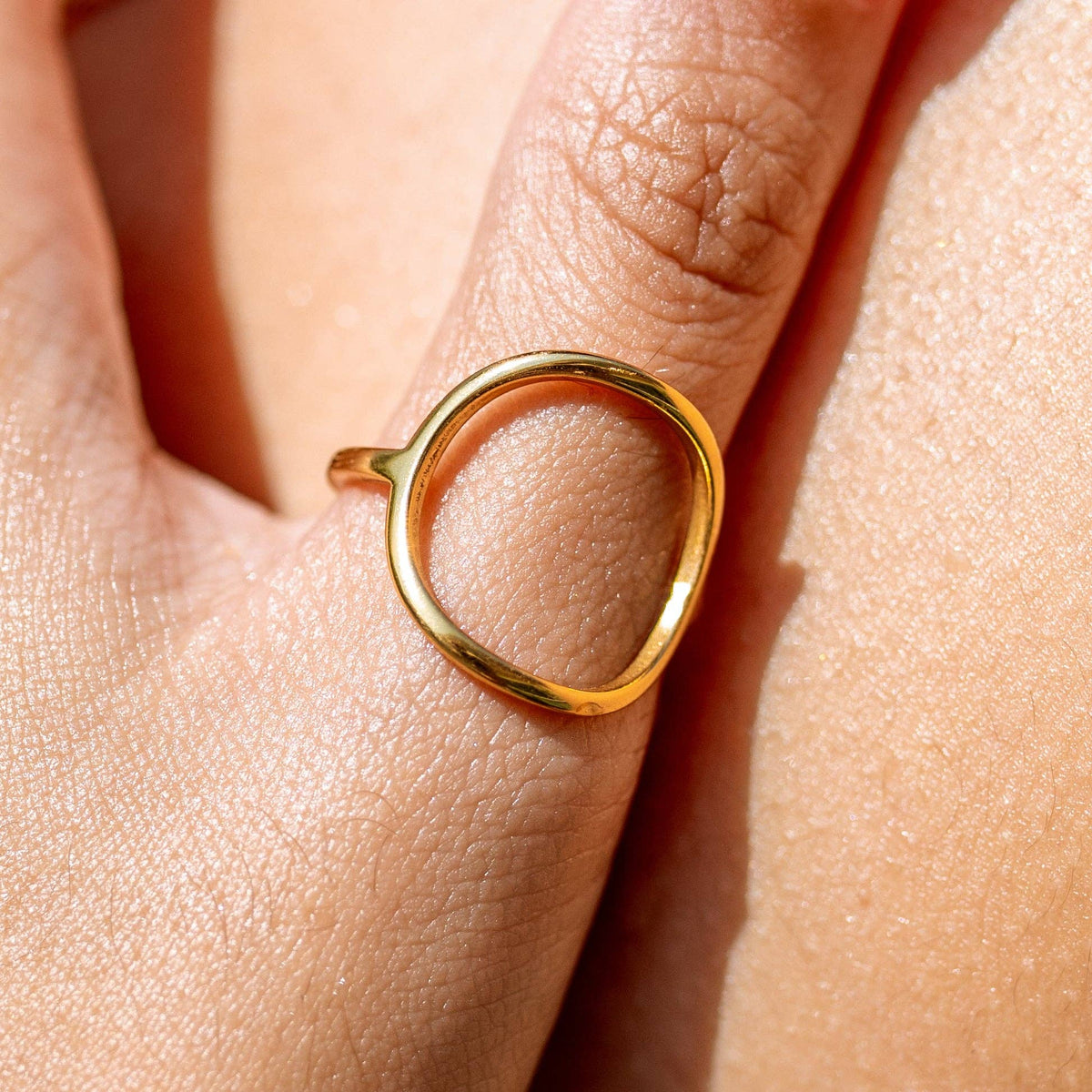 Ocean Ave Ring: Gold / 8