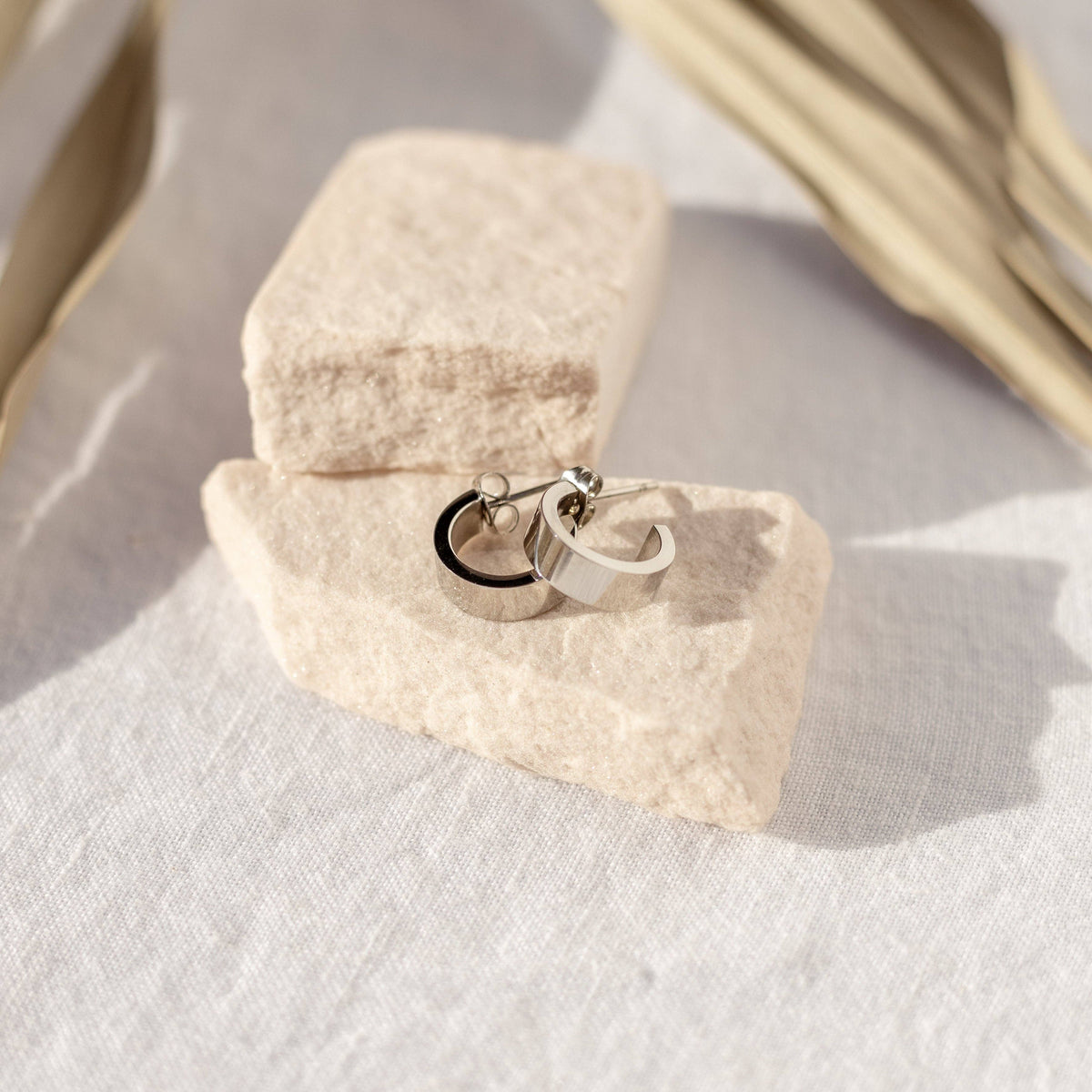 Sable Hoops: Silver
