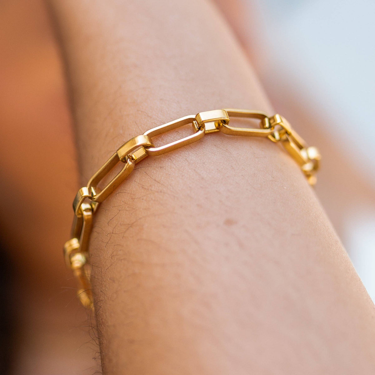 Heartbreaker Bracelet: Gold