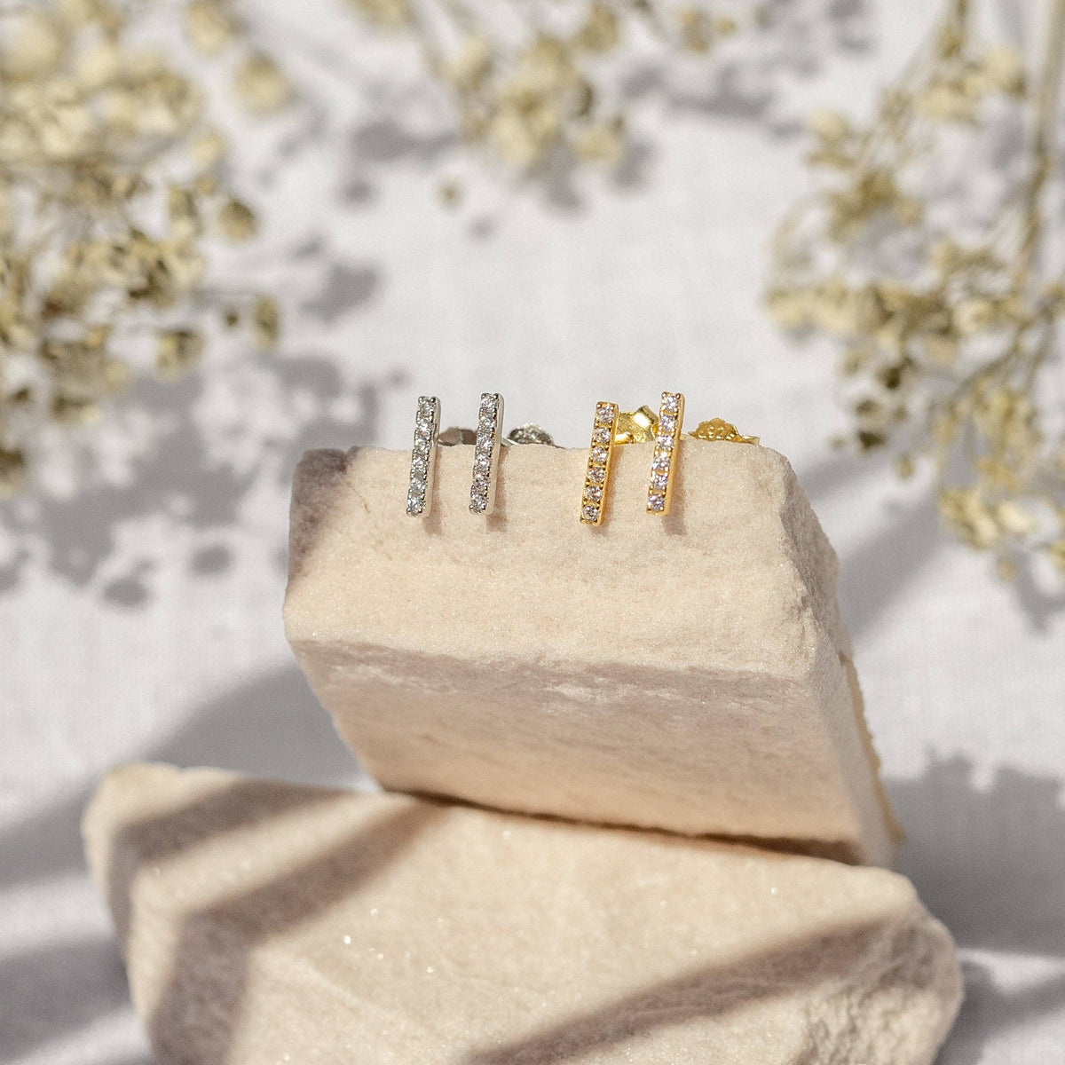 ALCO Boca Bar Studs: Gold