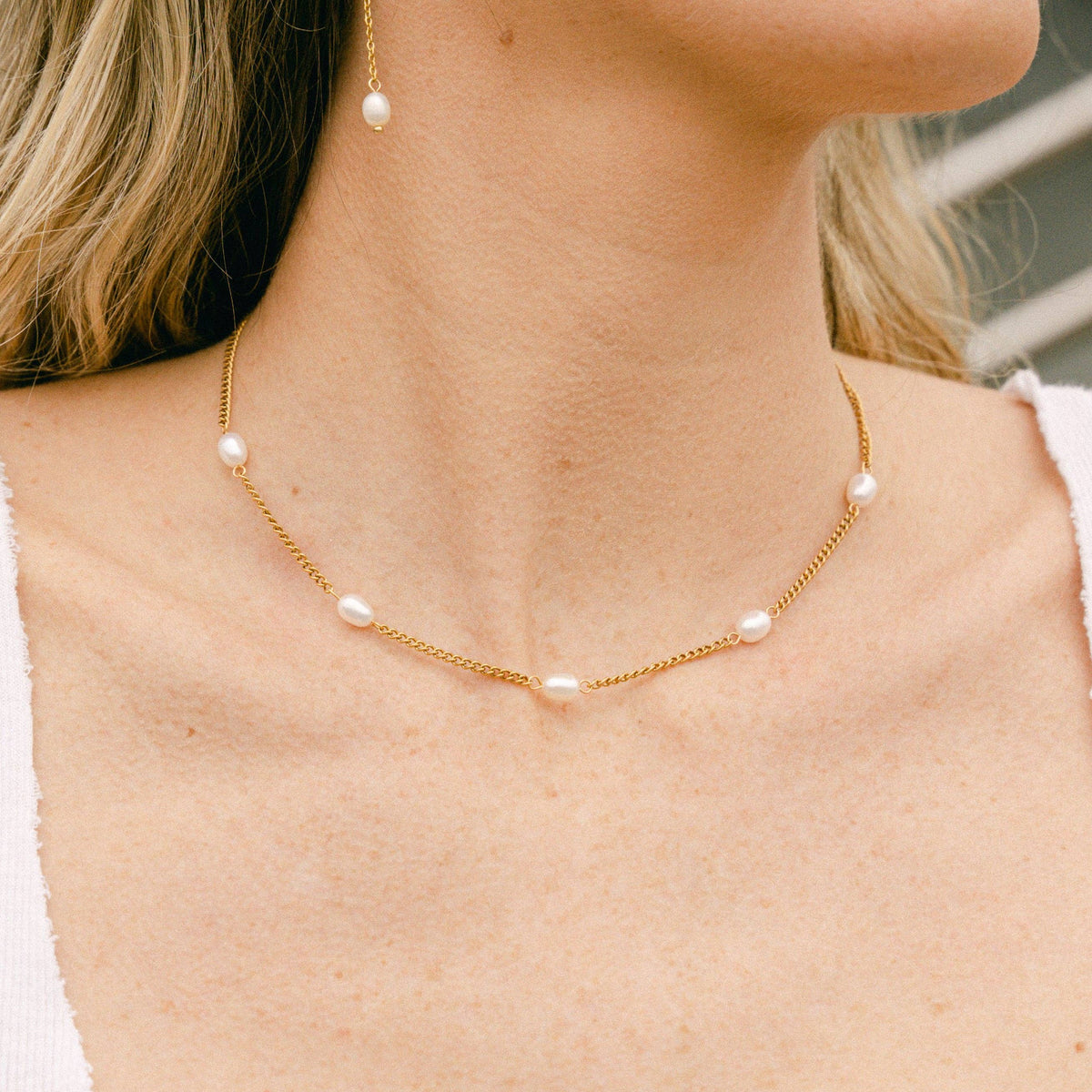 Spring of '73 Necklace: Gold