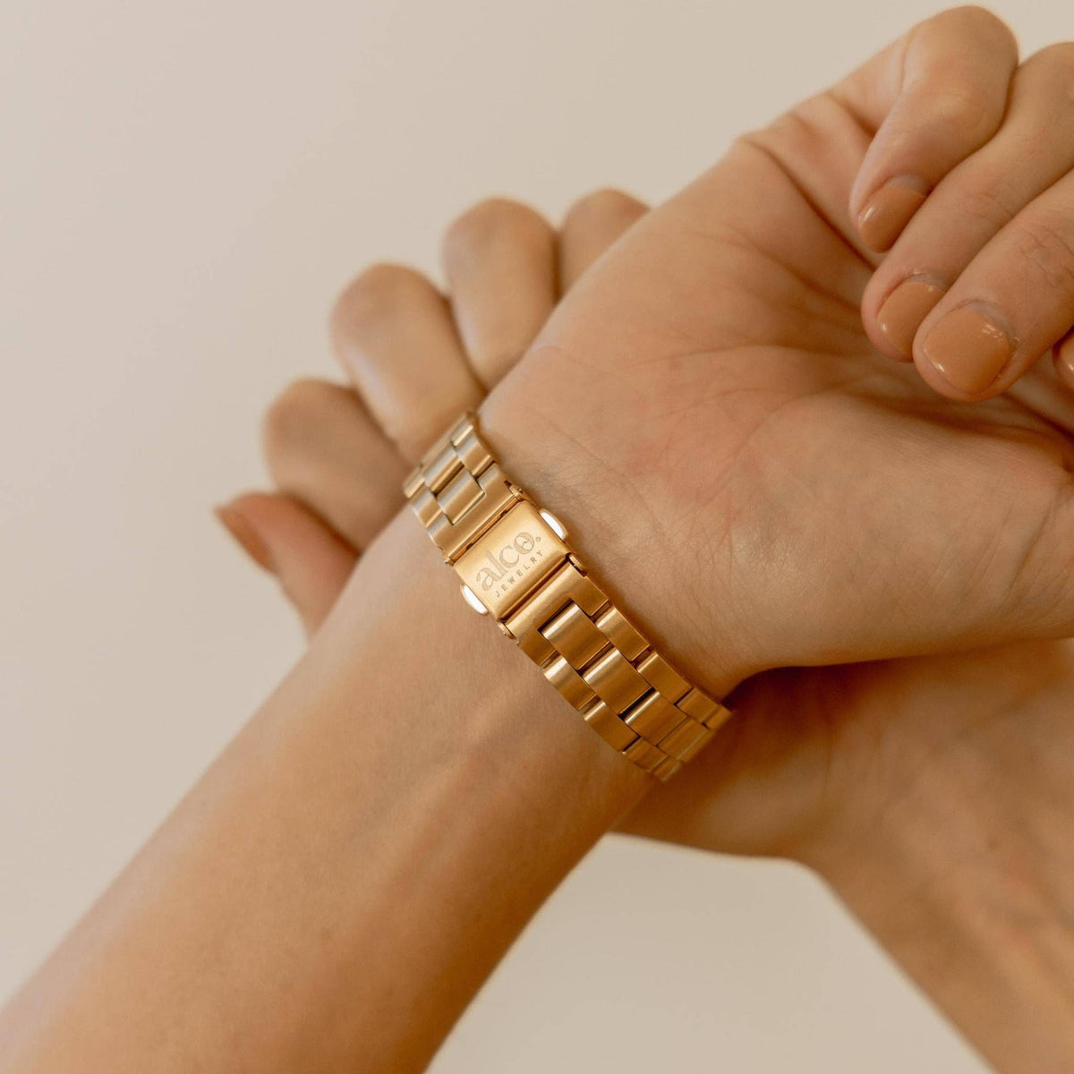 ALCO Boxed Apple Watch Bands [SMALL]- Wholesale: Gold