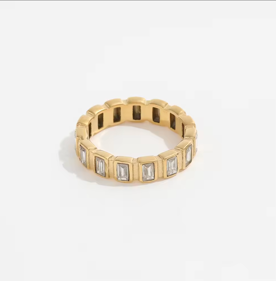 Heritage Ring: Gold, Size 6