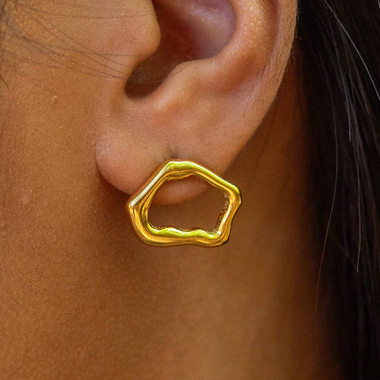 Dawn Earrings: Gold