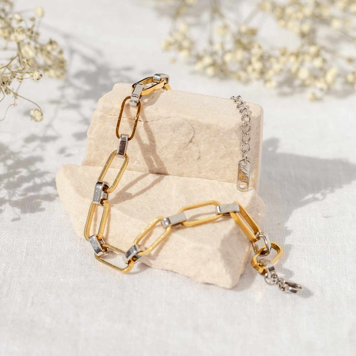 Heartbreaker Bracelet: Gold