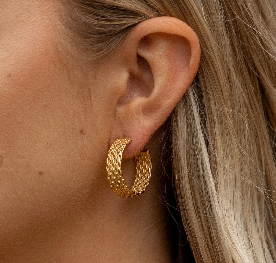Out to Sea Hoops ALCO 18k
