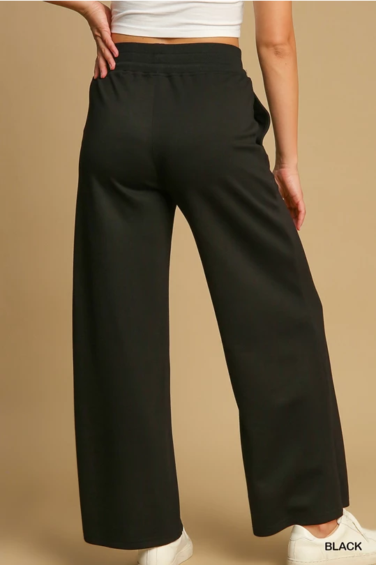 Umgee Luxeknit Sweatpants in Black