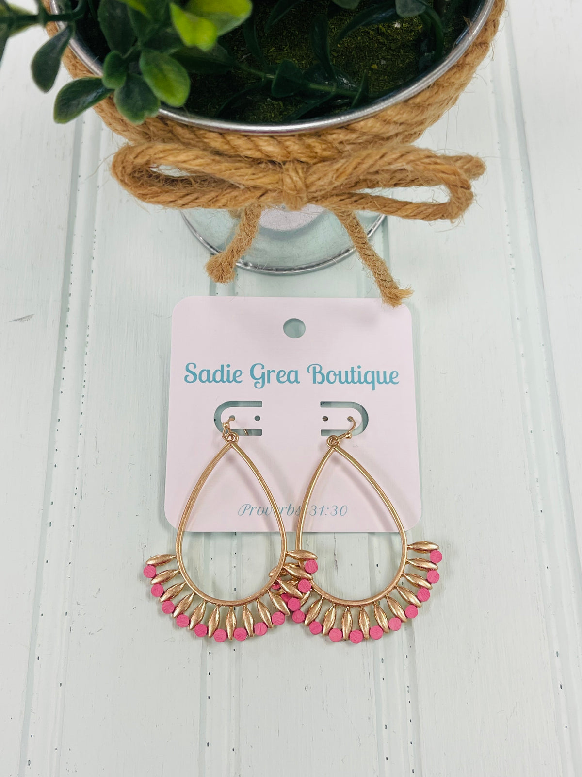 Ryna Earrings in Pink