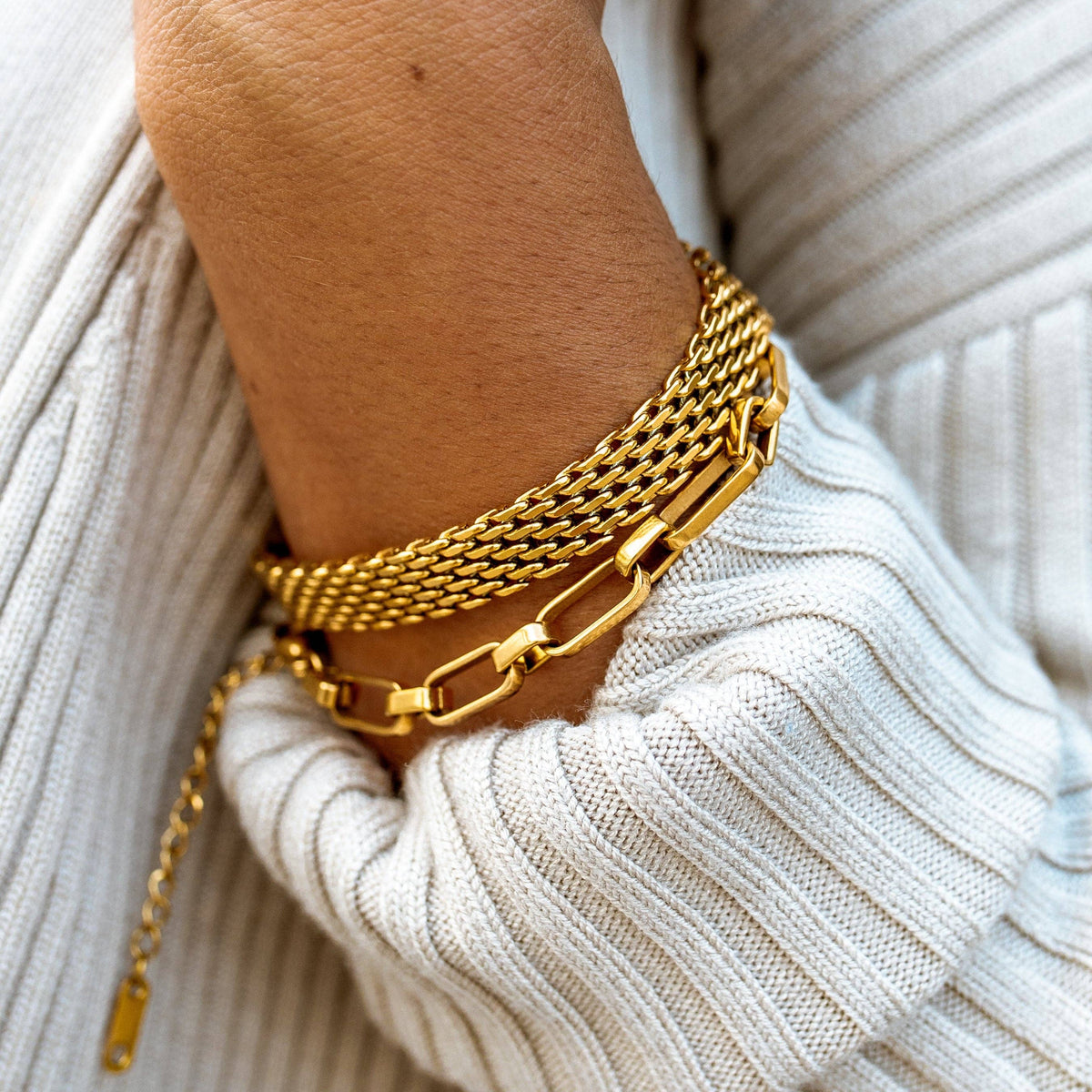 Heartbreaker Bracelet: Gold