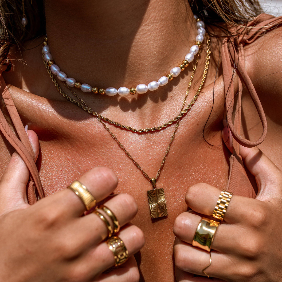 Haven Necklace: Gold