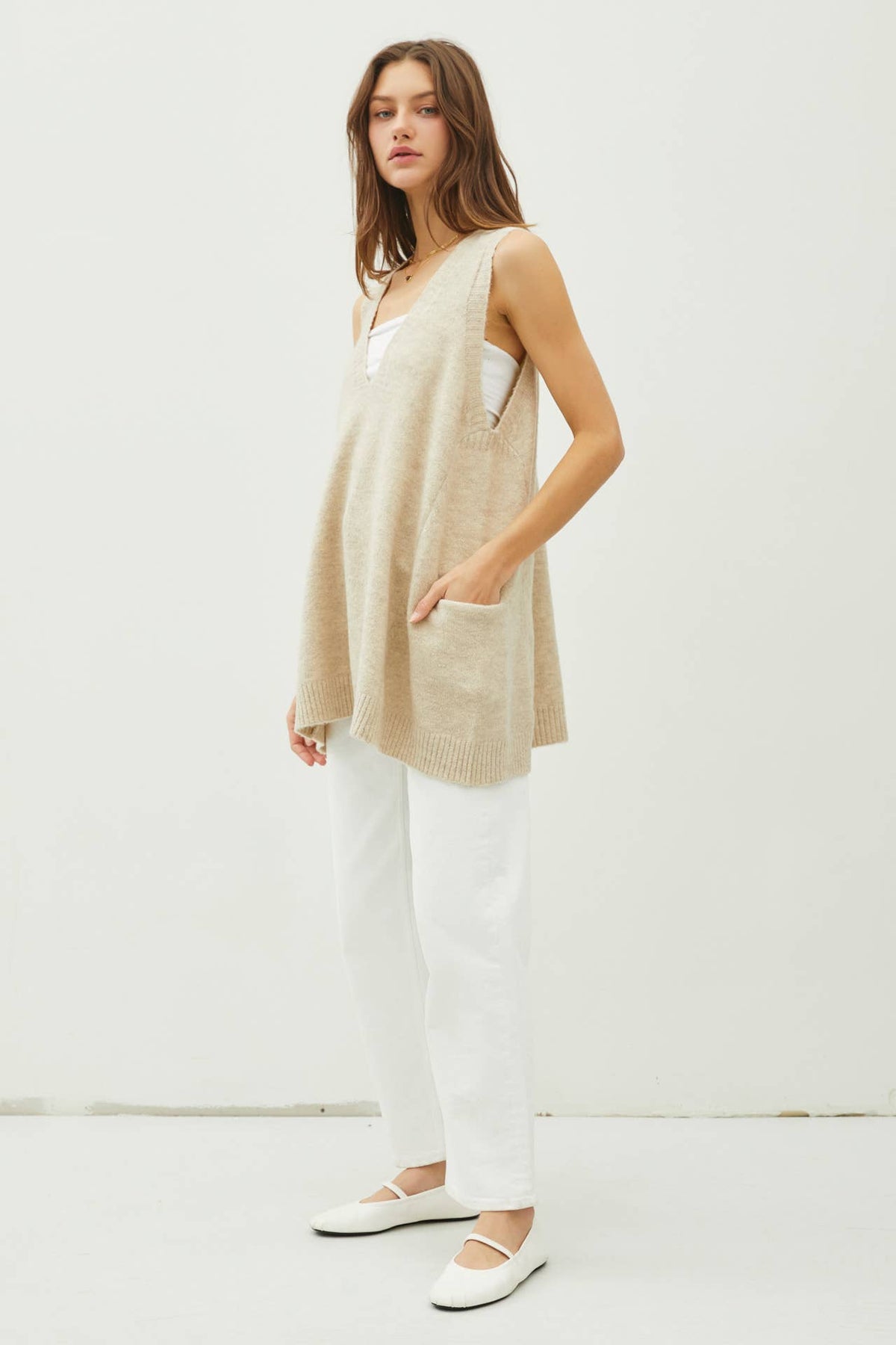 Elle Vest in Light Beige