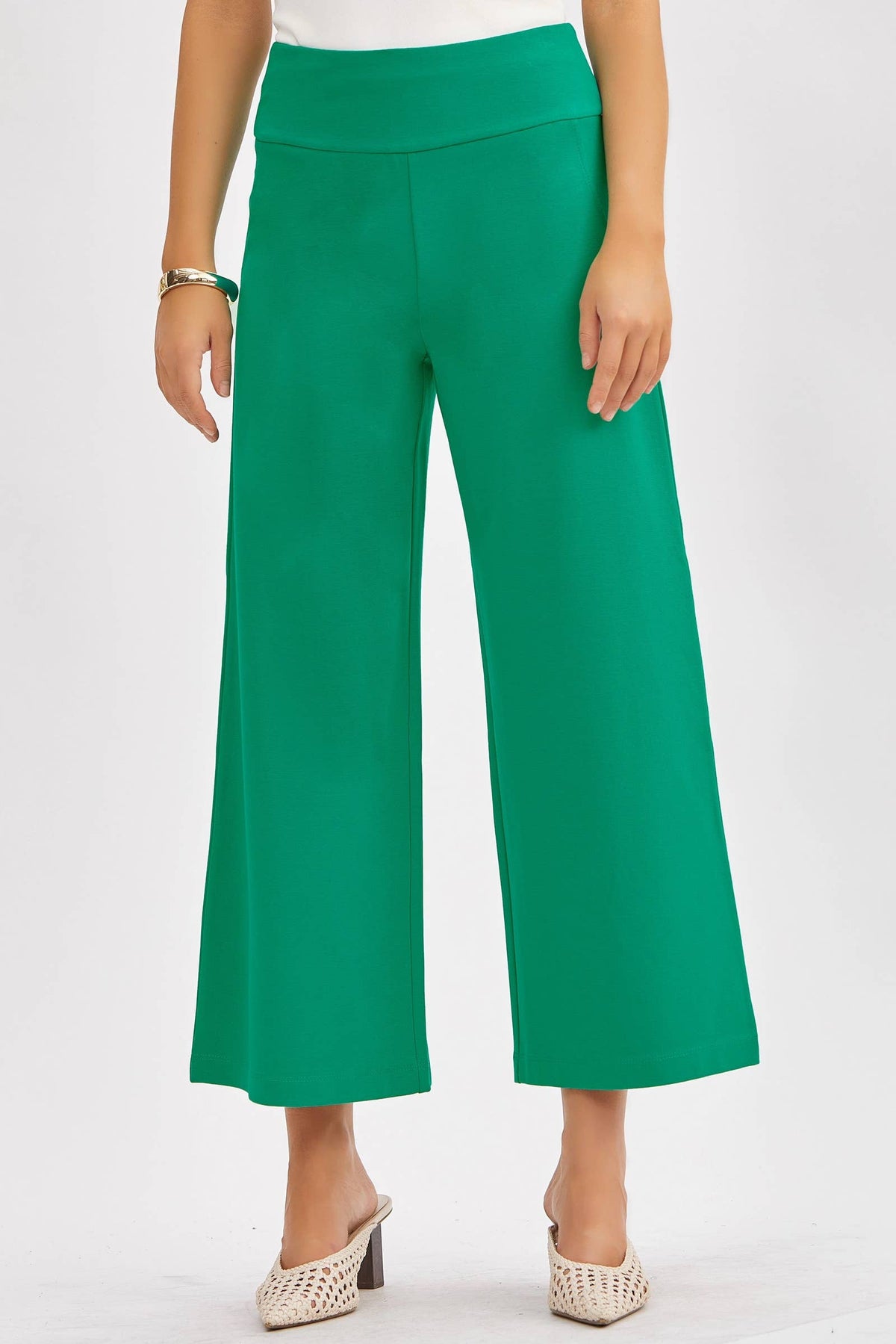 Magic Wide Cropped Pants in Green