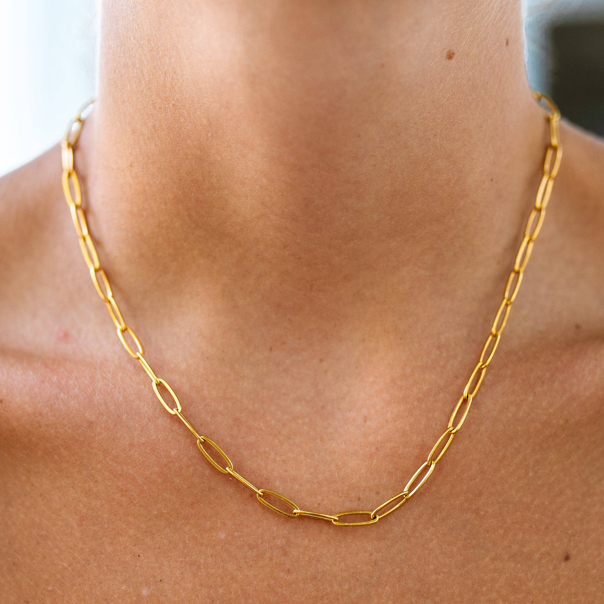 Everly Necklace: Gold