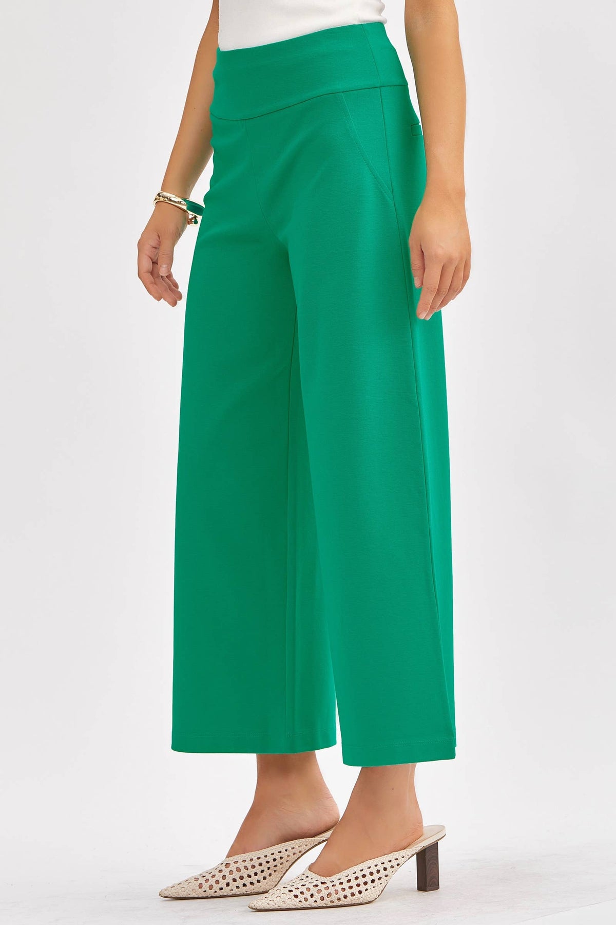 Magic Wide Cropped Pants in Green