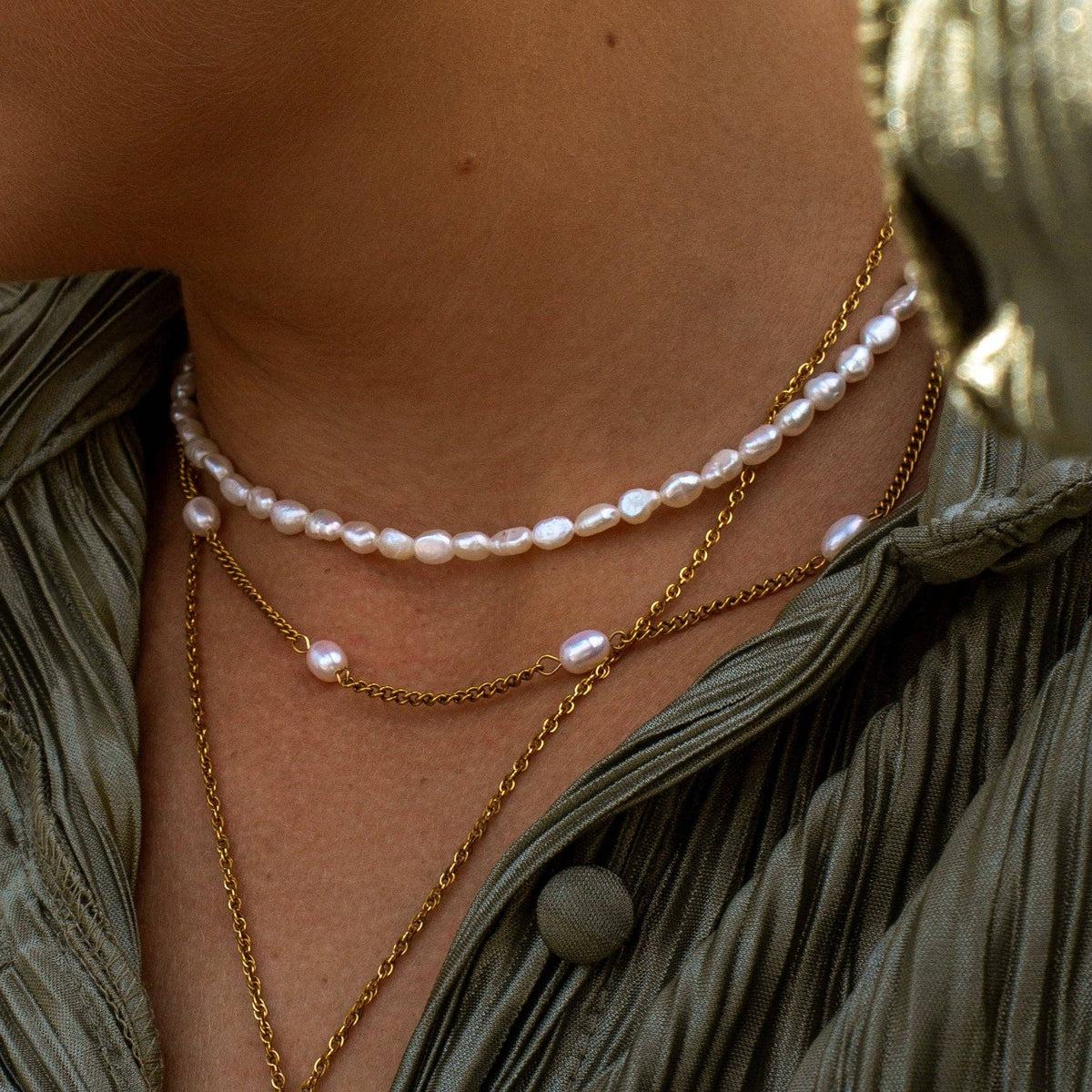 Spring of '73 Necklace: Gold