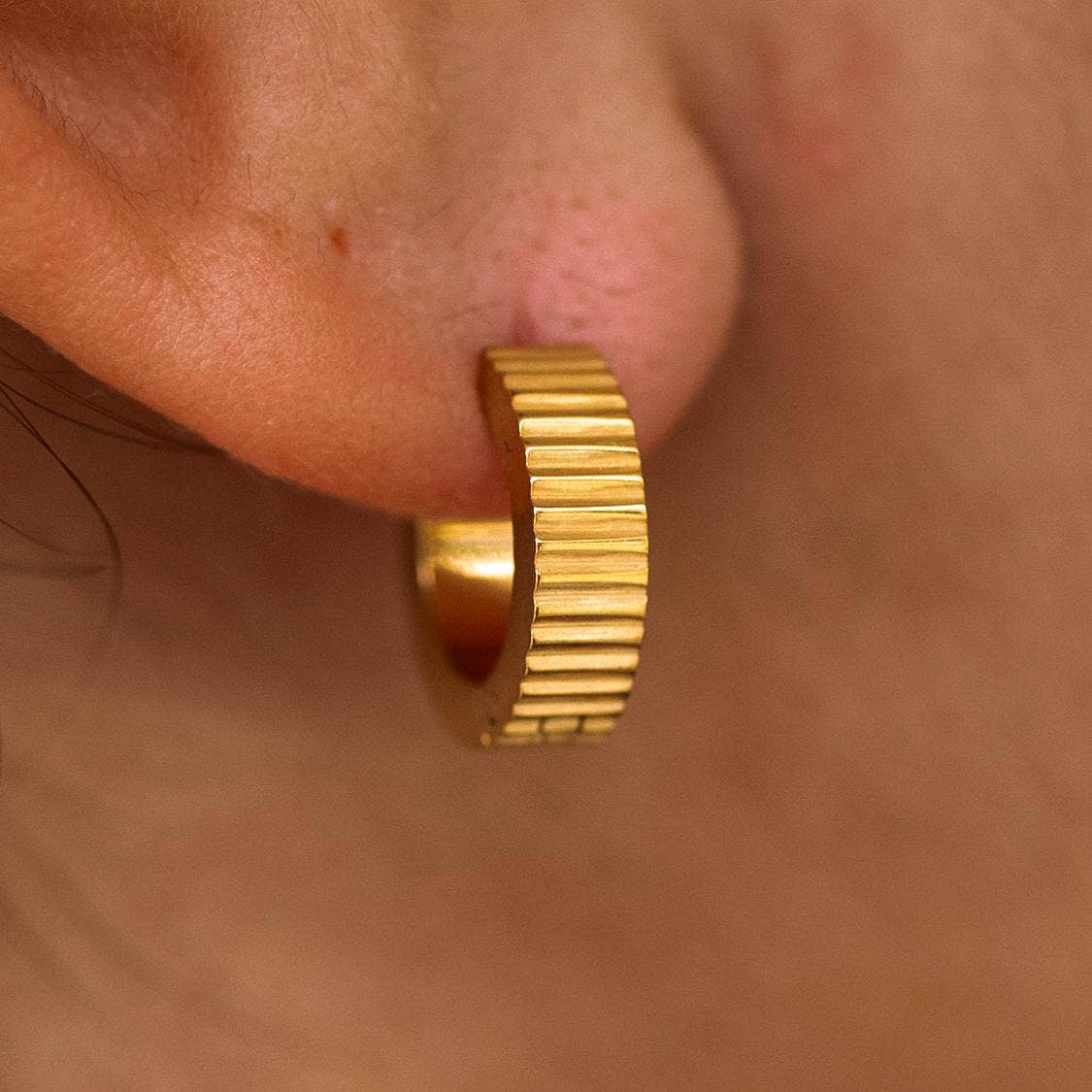 Roman Huggies: Gold